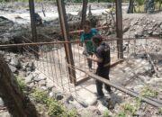 Kodim 0108/Agara Rakit Besi Pondasi Tiang Pylon Jembatan Gantung Perintis di Desa Jambur Mamang Aceh Tenggara 