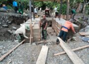 Kodim 0108/Agara Buka Bekisting Pondasi Jembatan Gantung Perintis di Desa Jambur Mamang Aceh Tenggara