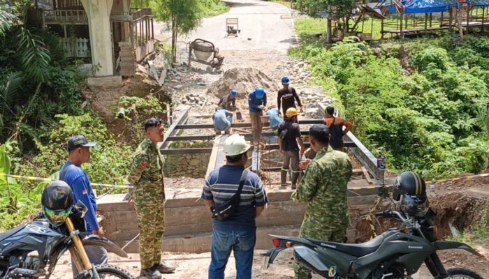 Dandim 0108/Agara Tinjau Pembangunan Jembatan Beton di Lawe Sikap I, Aceh Tenggara