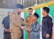 Bupati Al-Farlaky Buka Khitan Massal Baitul Mal, 118 Anak Terima Layanan dan Santunan