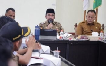 Bupati Al-Farlaky Percepat Pembangunan Huntap Serba Jadi