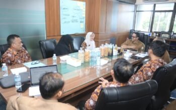 Terima Silaturahmi Kepala BKKBN Aceh, Plt. Sekda Tegaskan Dukungan Pemerintah Aceh