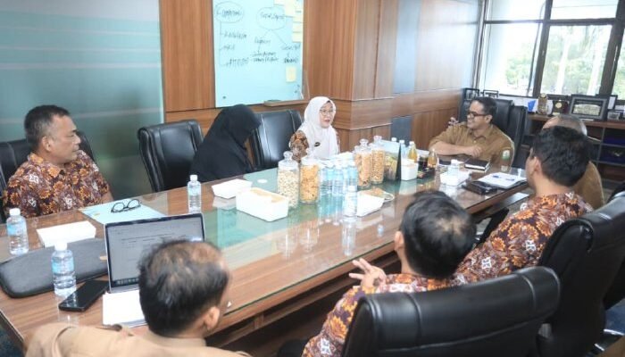 Terima Silaturahmi Kepala BKKBN Aceh, Plt. Sekda Tegaskan Dukungan Pemerintah Aceh
