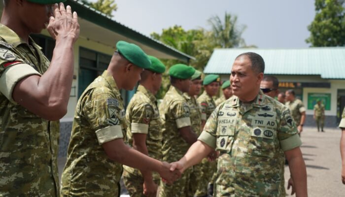 Pangdam Iskandar Muda Kunjungi Kompi C Yonif TP 857/GG di Pidie